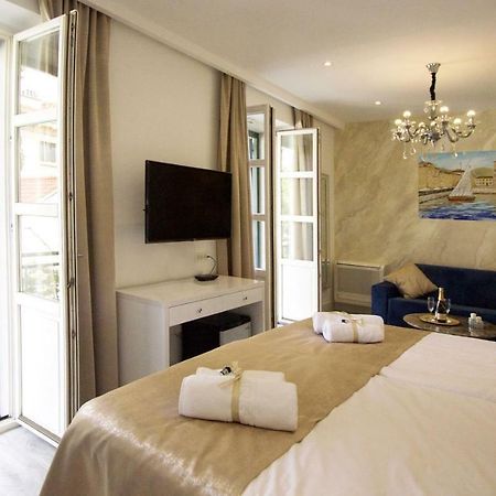 Well Of Life Luxury Rooms Split Exterior foto