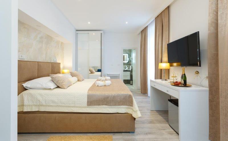 Well Of Life Luxury Rooms Split Exterior foto