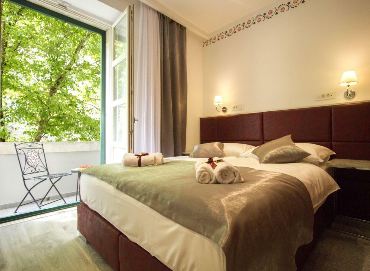 Well Of Life Luxury Rooms Split Exterior foto